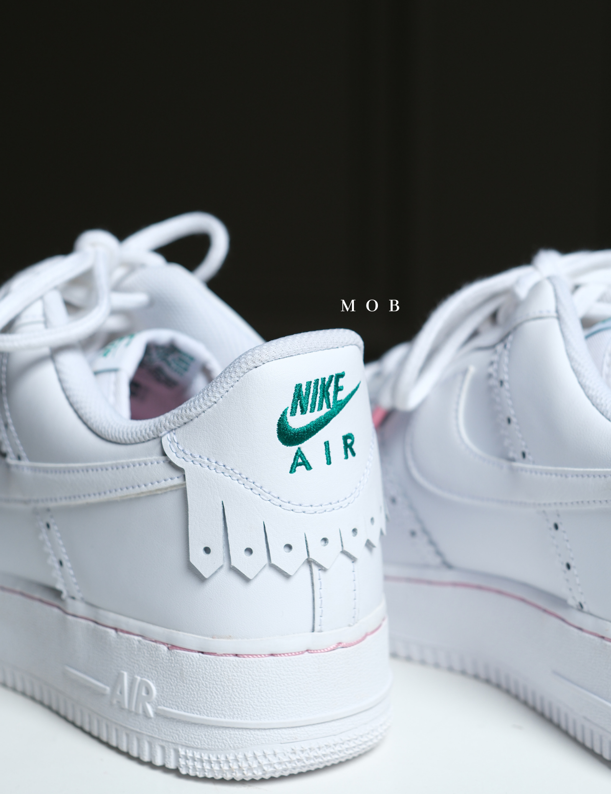 NKSSH03028 Air Force 1'07 LV8 Shoes White Soft Pink (46 ONLY)