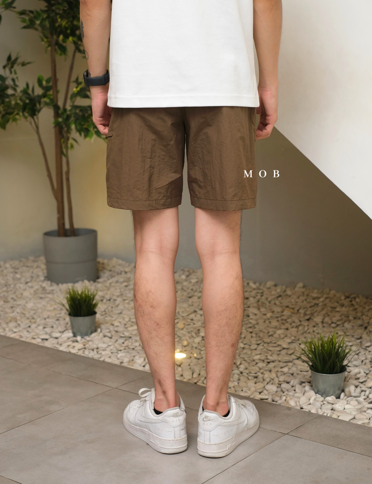 UNQSR02001 Active Nylon Shorts Dark Brown