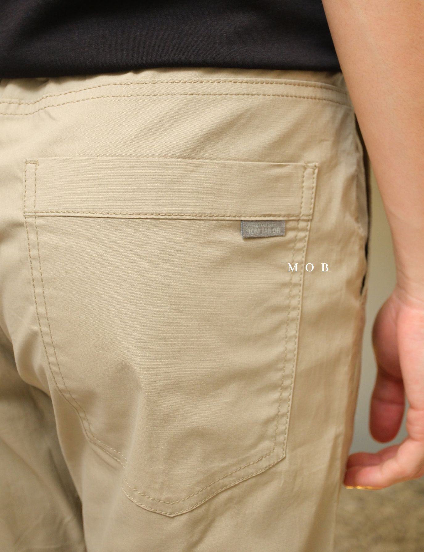 TTSR01008 JIM Bermuda Slim Shorts Khaki (Tag Pocket)