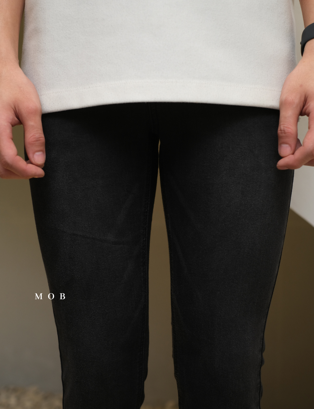 BBGPT01002 Skinny Jeans Black Washed (26 & 28 ONLY)