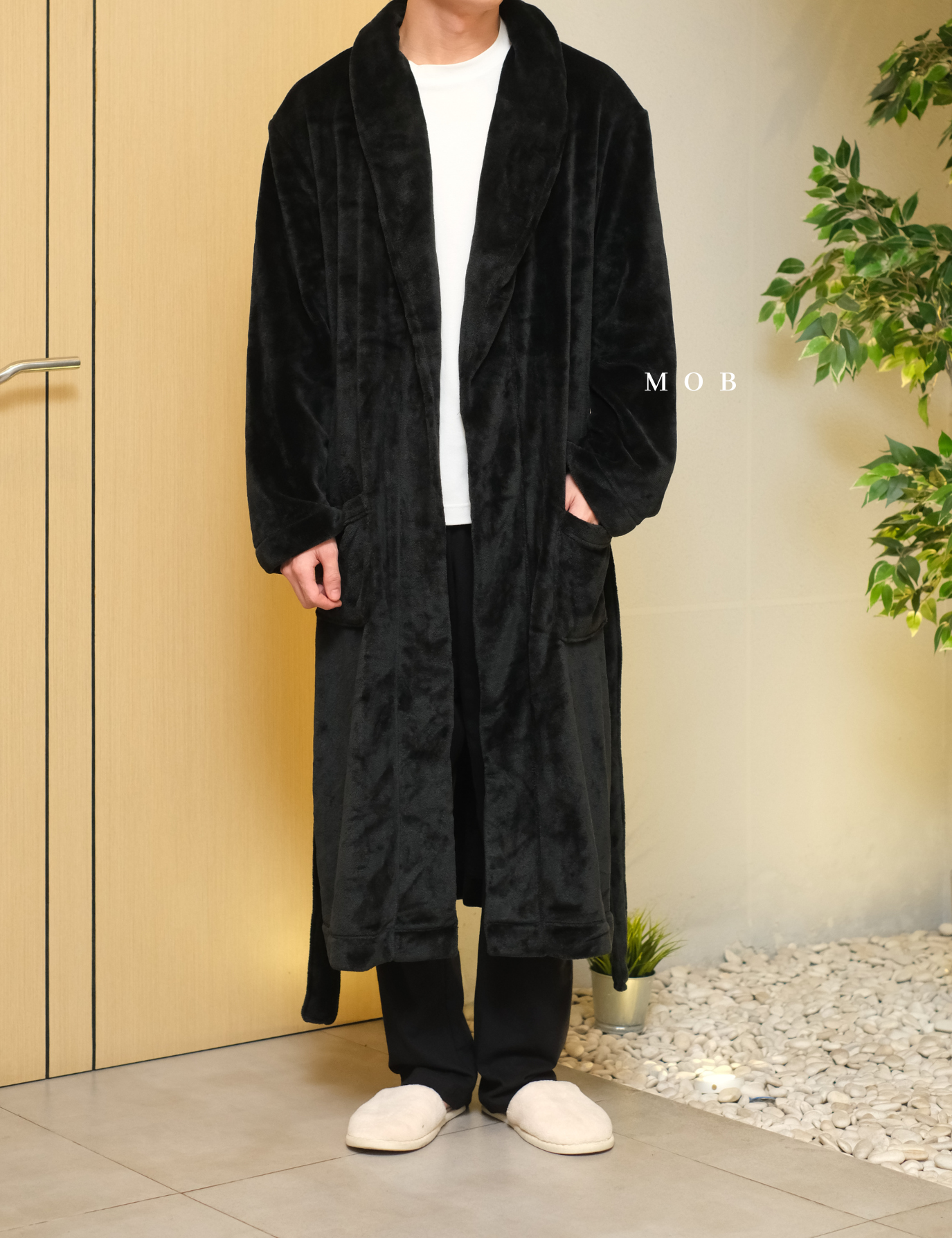 GFSLW01002 Fluffy Plush Robe Black