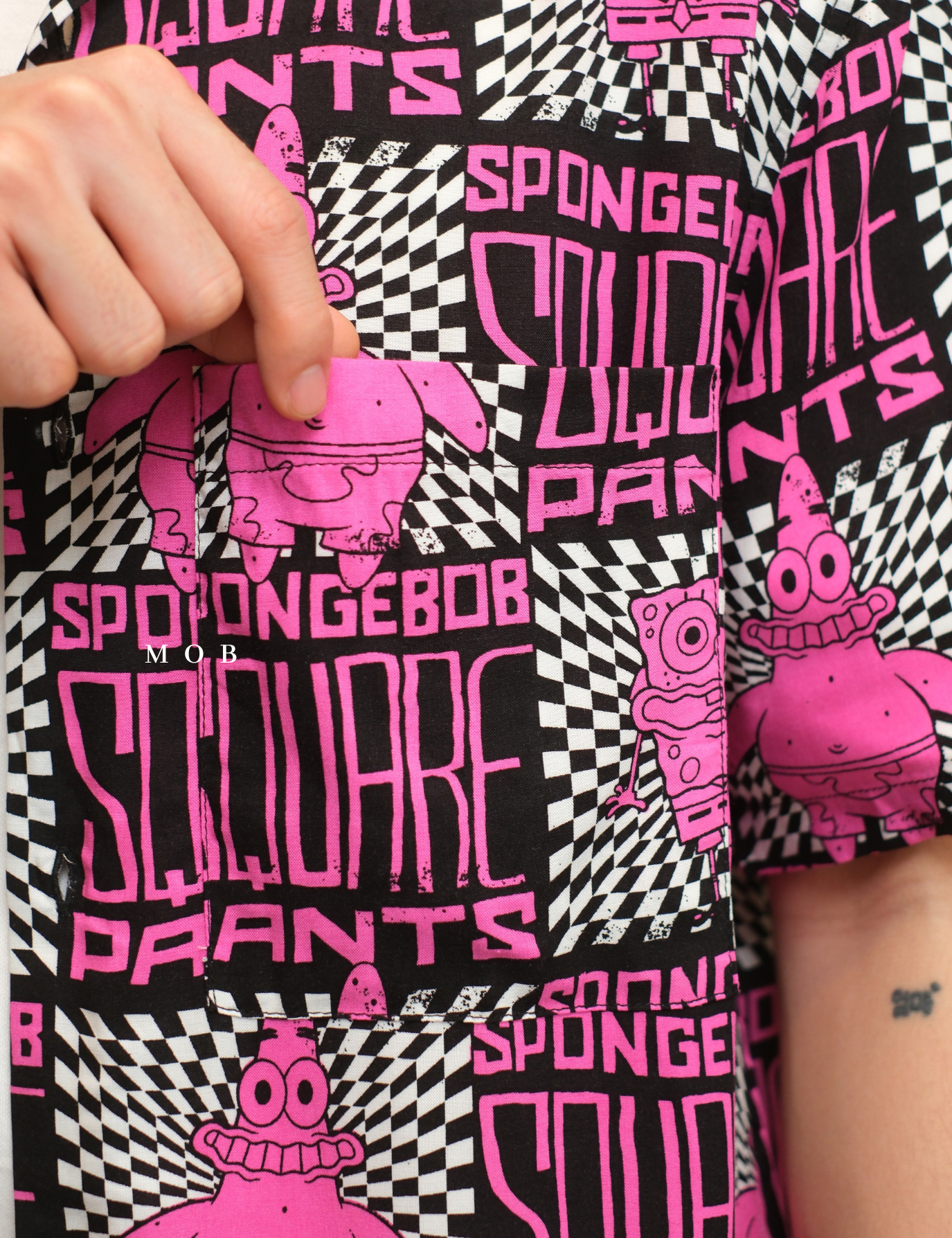 HMSSS03001 Printed Resort SS Shirt Bright Pink SpongeBob