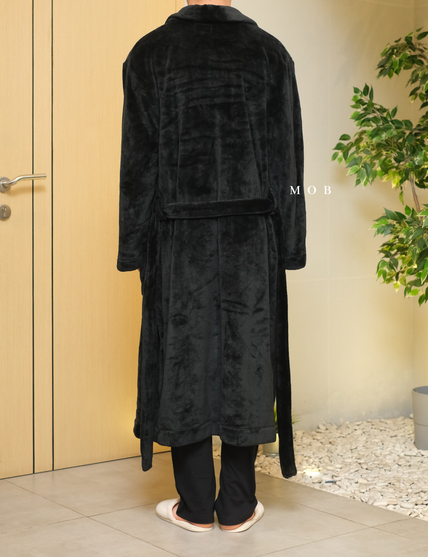 GFSLW01002 Fluffy Plush Robe Black
