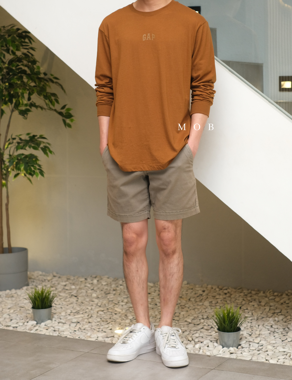 GPLST08006A Middle Logo LS Tee Brown