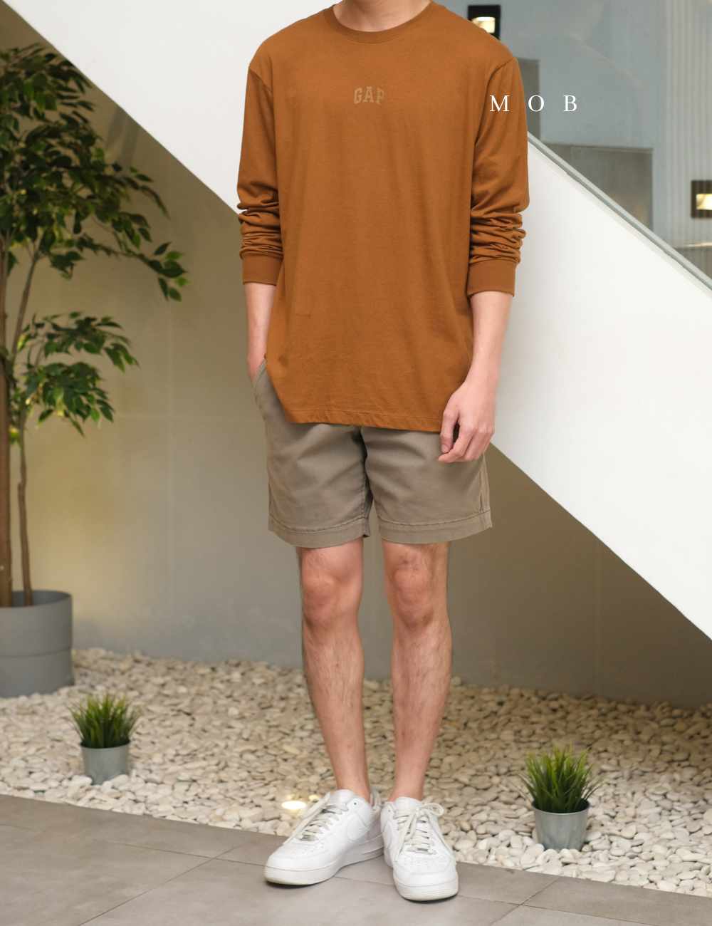 GPLST08006A Middle Logo LS Tee Brown