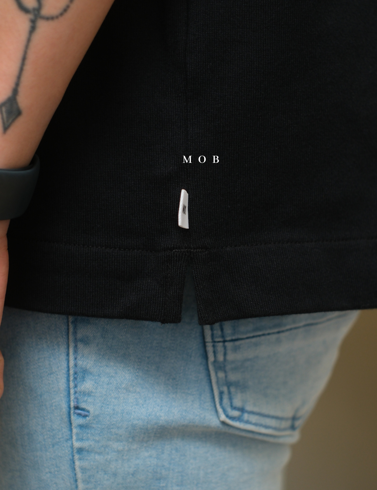 MODSST01010 Relaxed Colorblock MO1 SS Tee Black