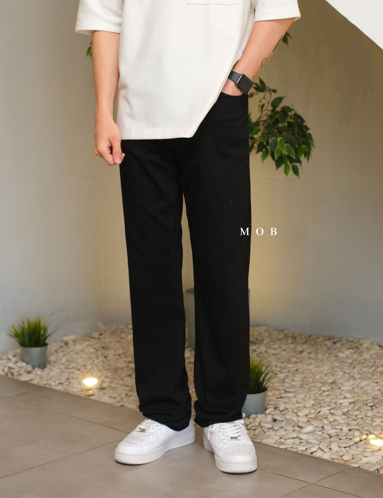 JAPT02001B STRAIGHT Luxe Jeans Black