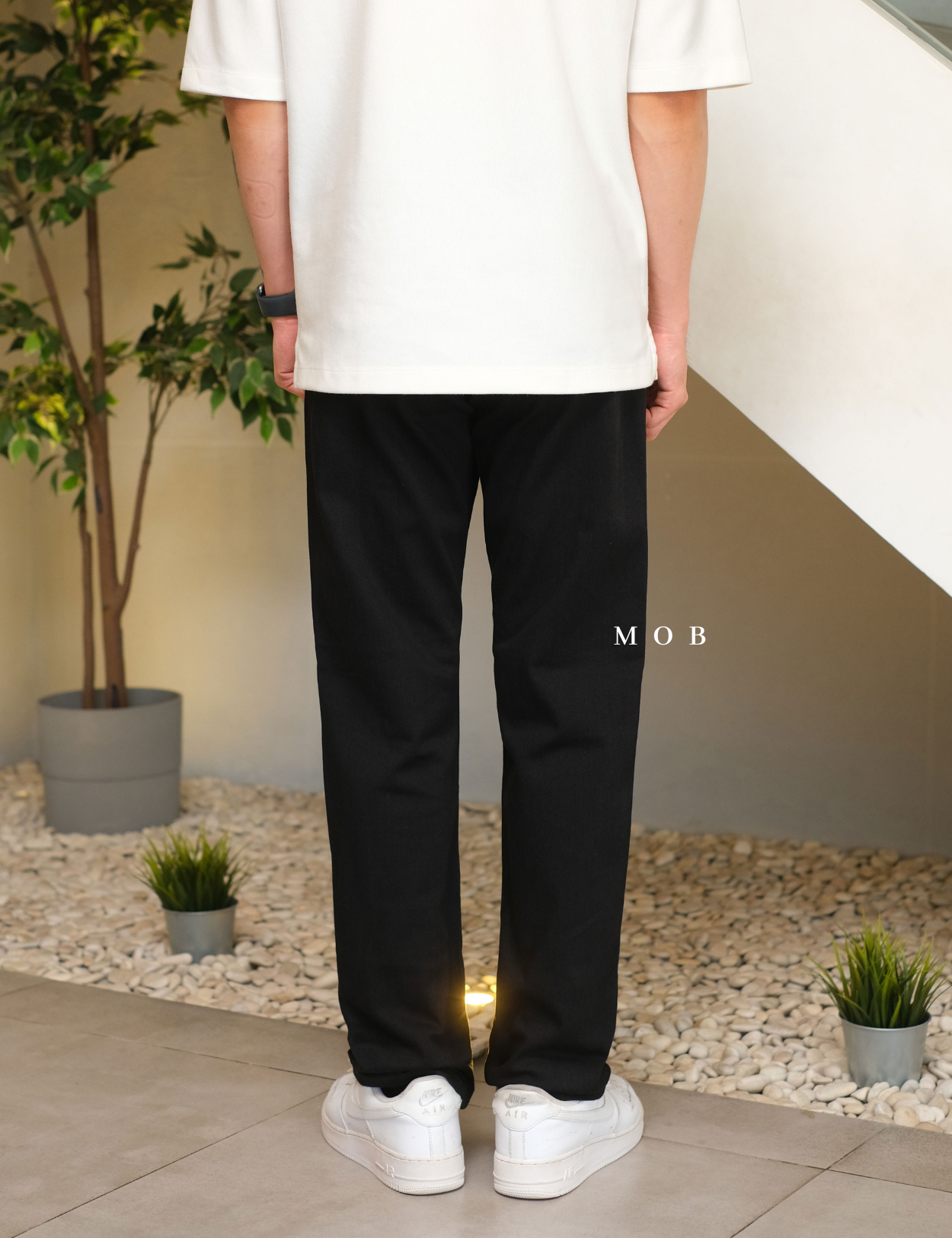 JAPT02001B STRAIGHT Luxe Jeans Black