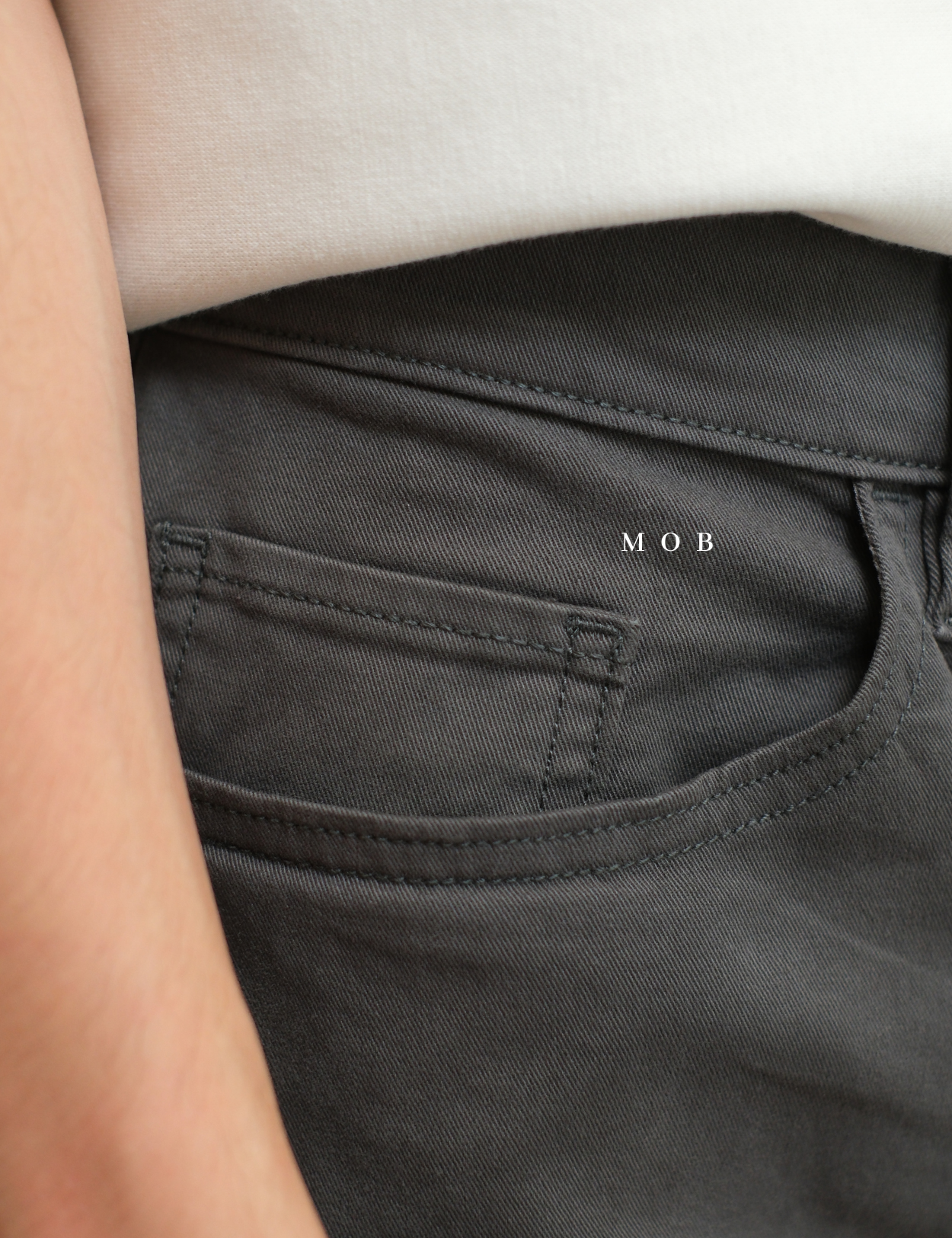 F&TPT04001 365 Straight Fit Pants Asphalt Grey