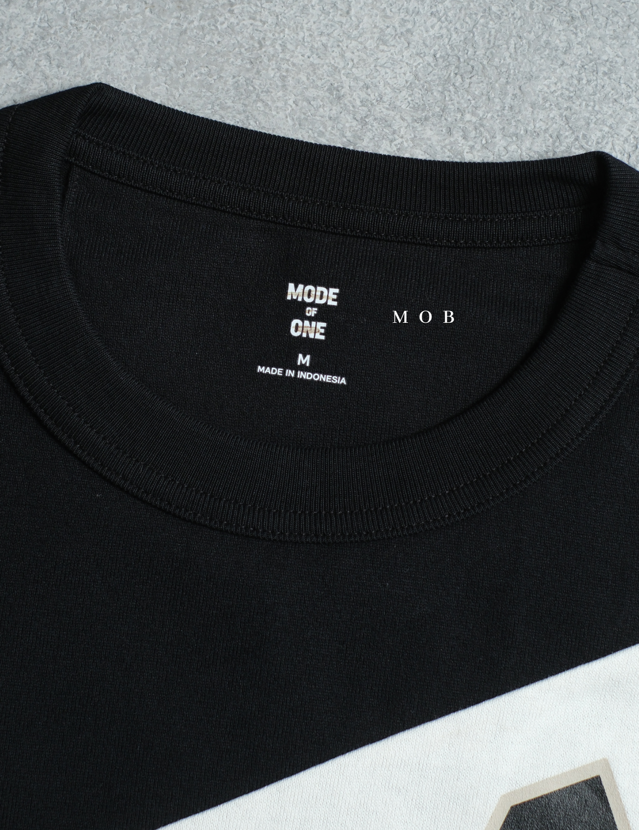 MODSST01010 Relaxed Colorblock MO1 SS Tee Black