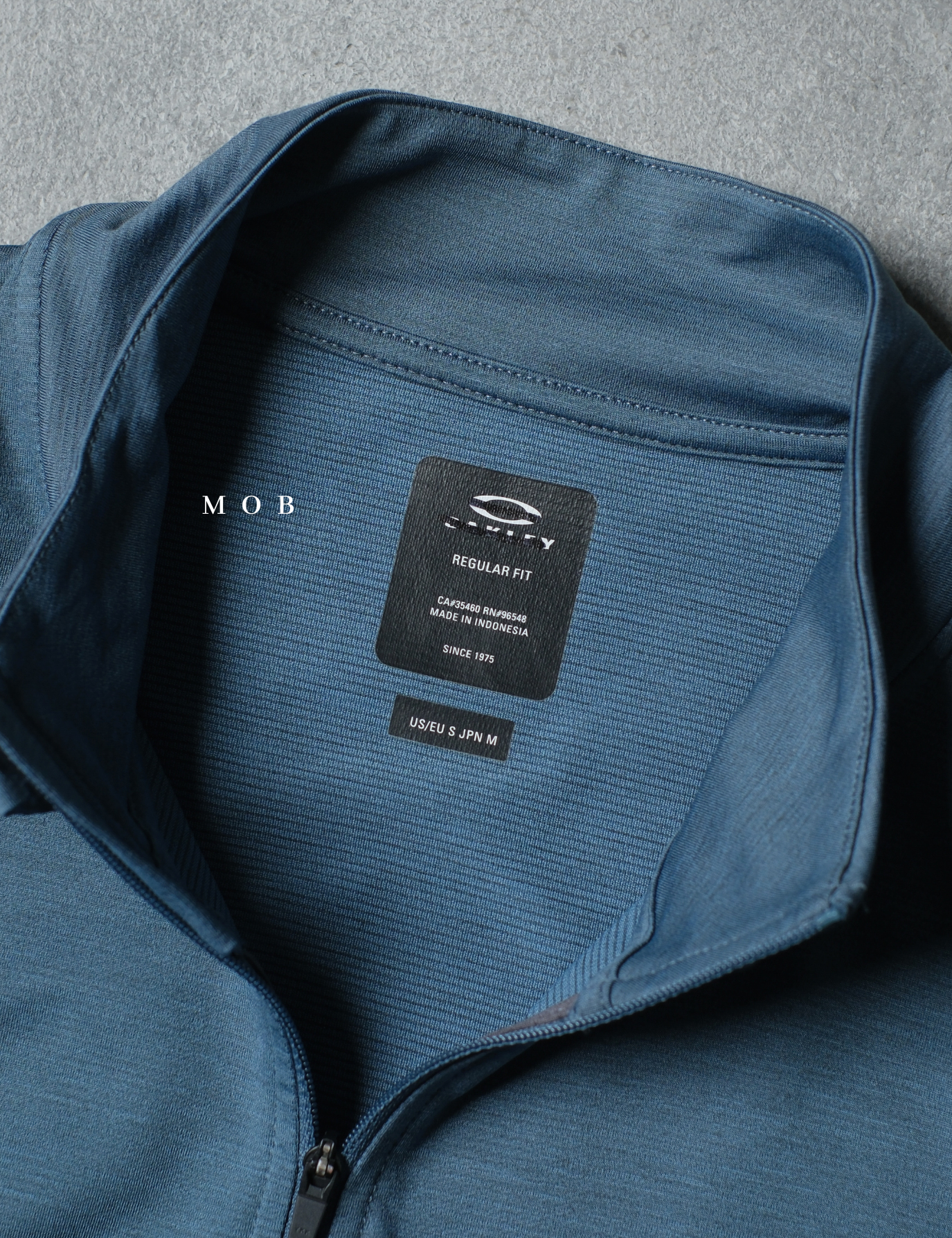 OAKVST01004 Gravity Range Vest Blue Grey 