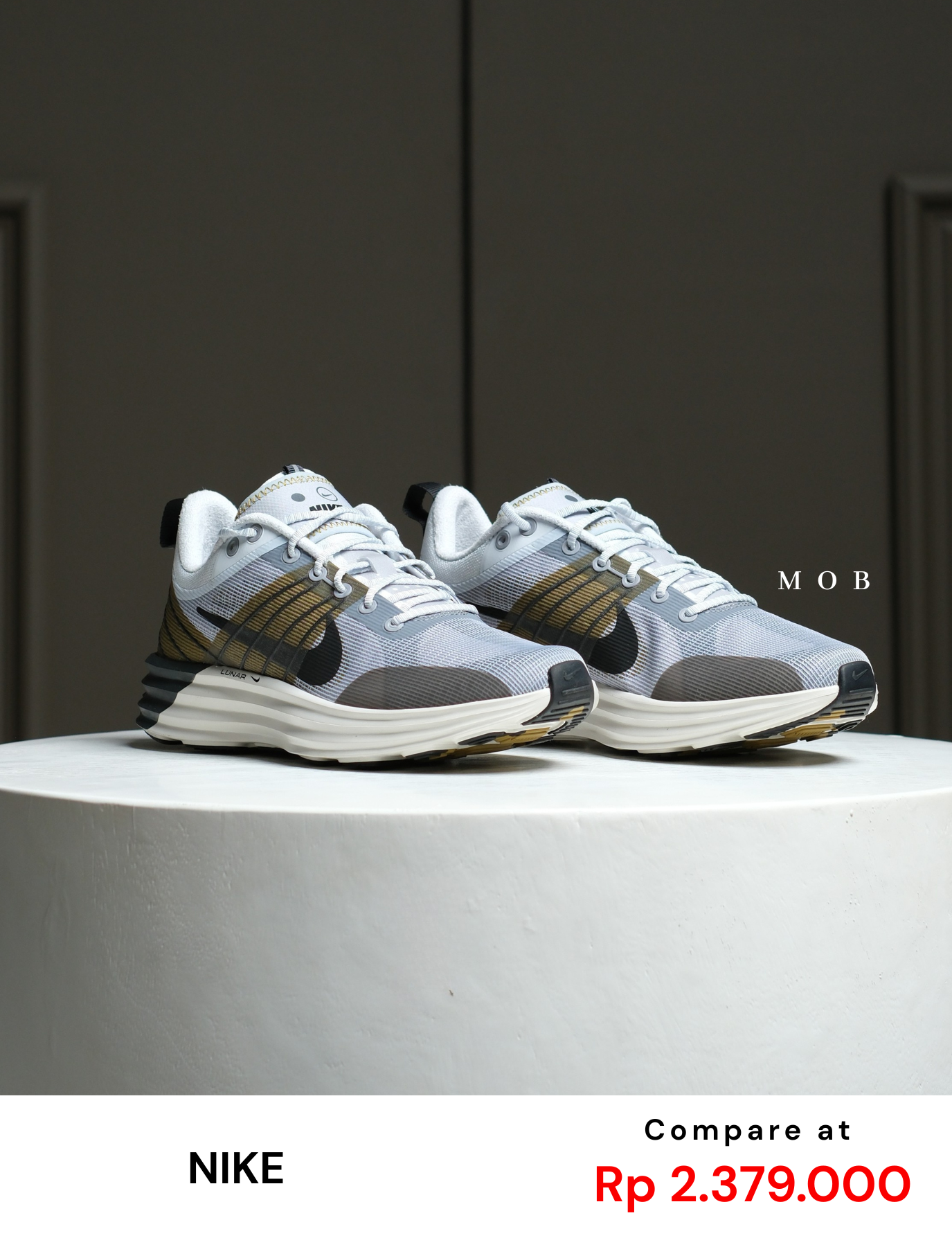 NKSSH03008B Lunar Roam Shoes Platinum Wolf Grey