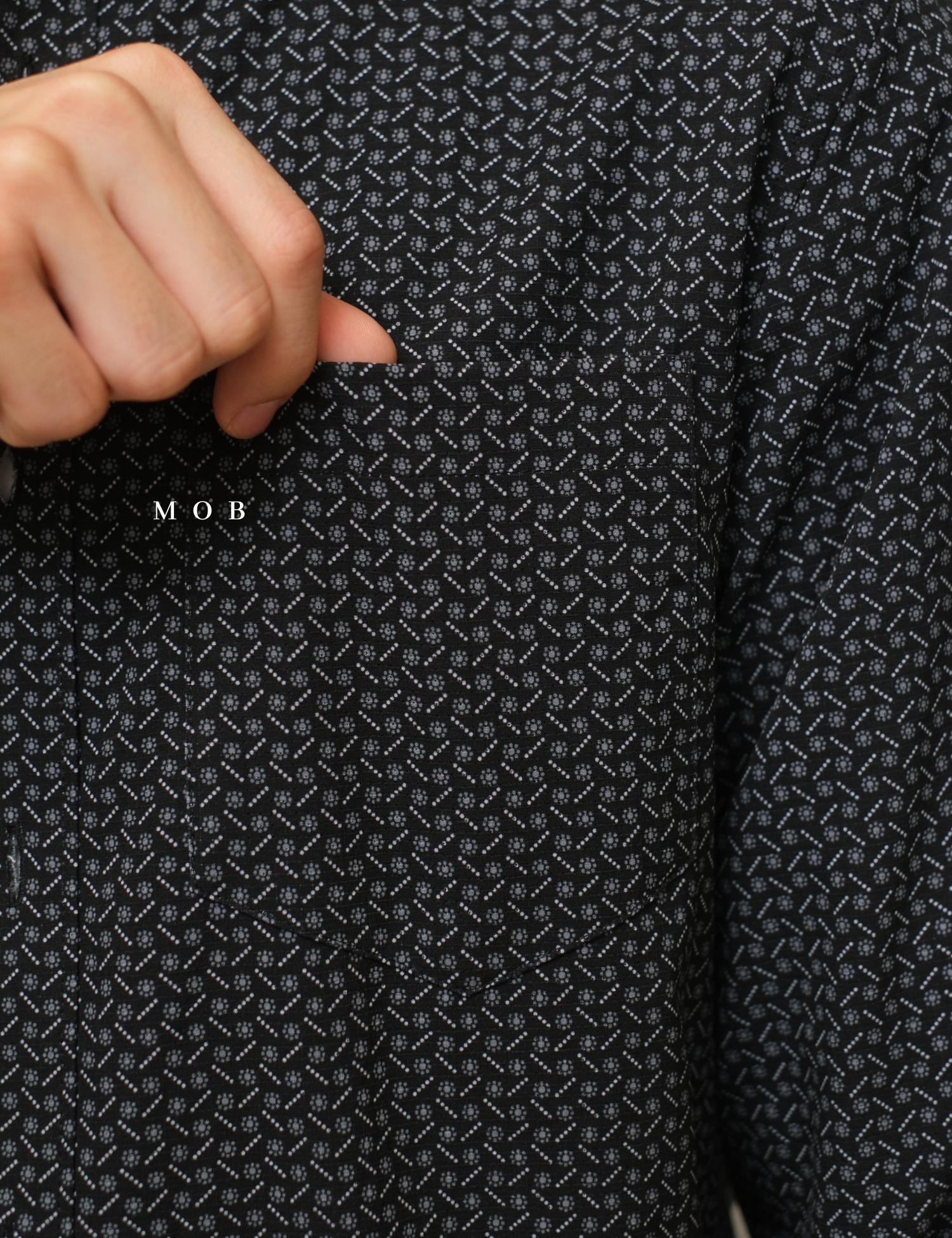 APTLSS03001 Slim Performance LS Shirt Black Patterned