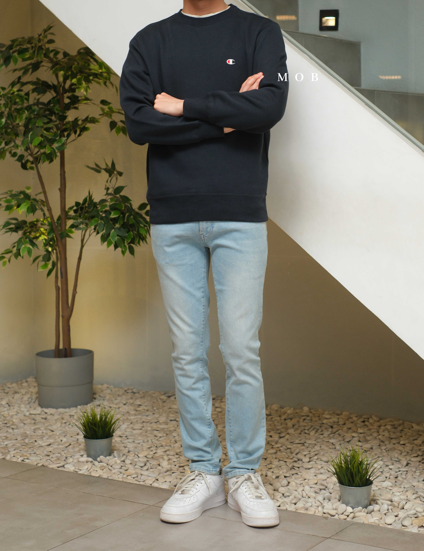 CHMPSW1201C C Small Logo Sweatshirt Midnight Navy