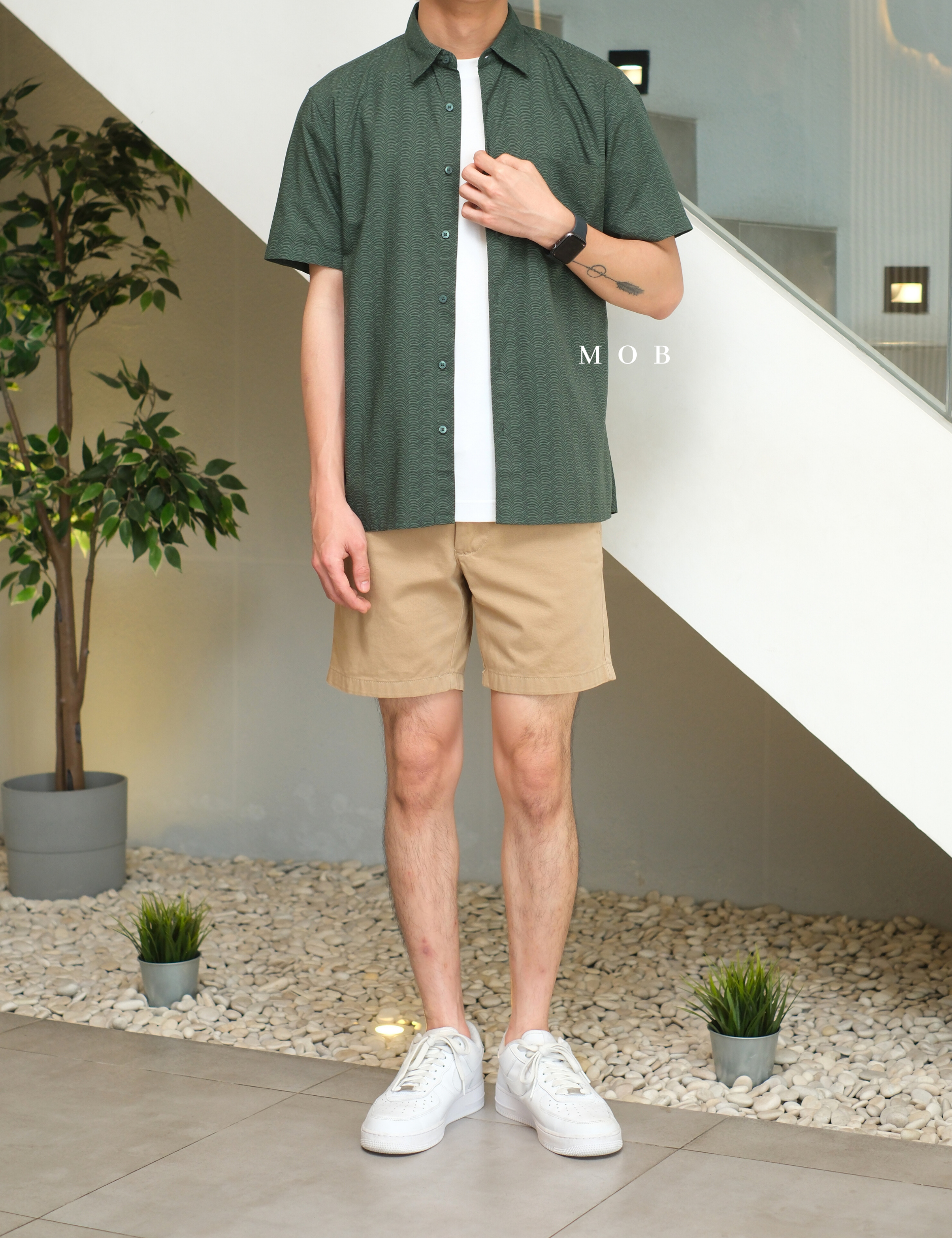 UNQSSS05005 Batik SS Shirt Olive Pattern