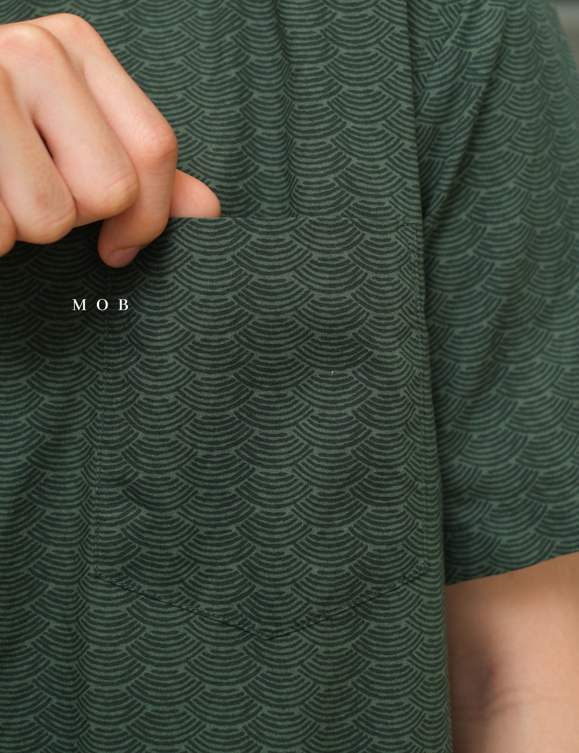 UNQSSS05005 Batik SS Shirt Olive Pattern
