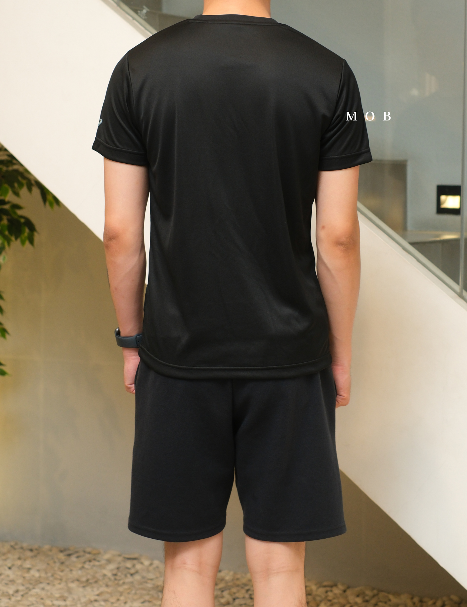 ASSST06003 Team One Point Hand Logo SS Tee Black