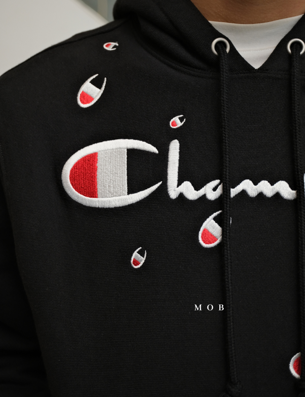 CHMPHOD1711 Reverse Weave Fall Logo Hoodie Black