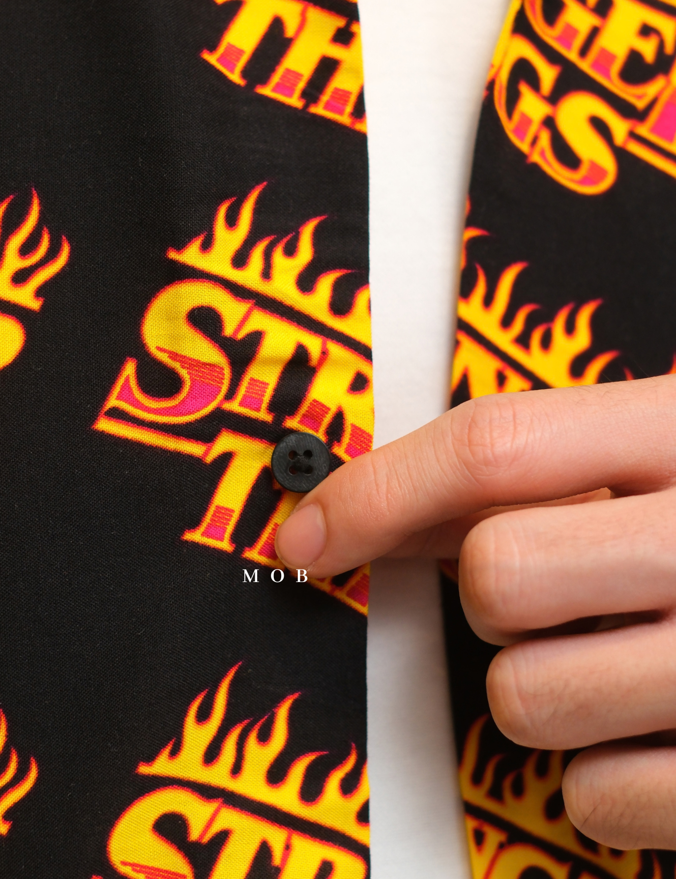 HMSSS03002 Printed Resort SS Shirt Black Stranger Things