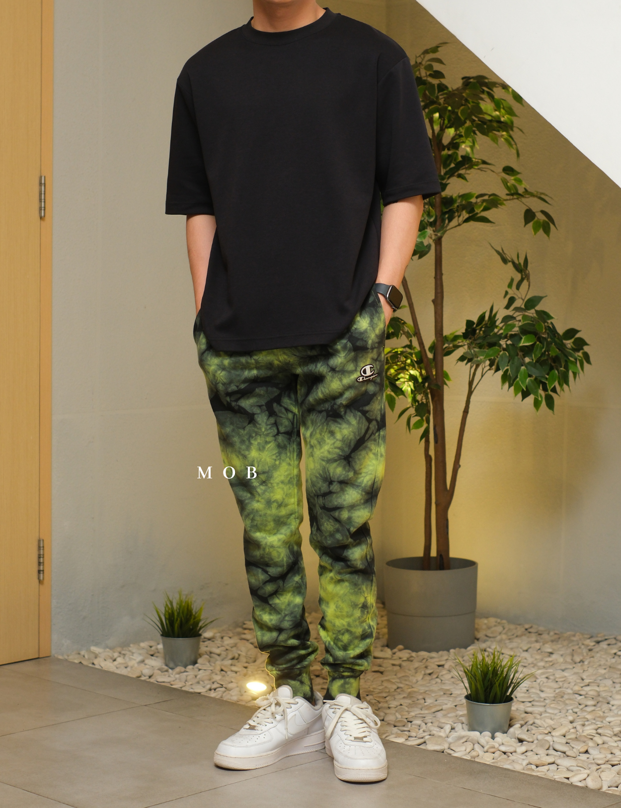 CHMPJP09001D Galaxy Tie Dye Jogger Stabilo Black