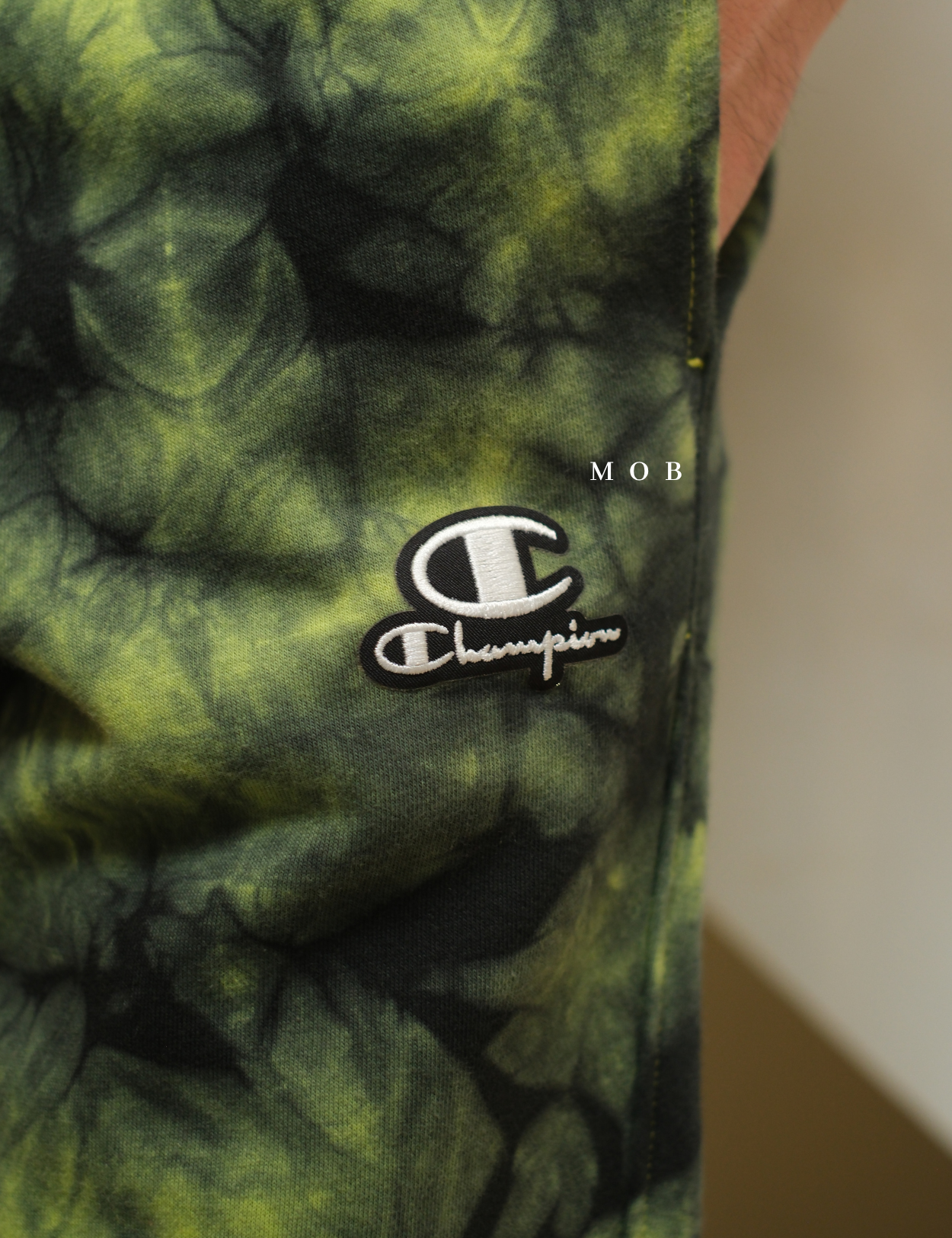 CHMPJP09001D Galaxy Tie Dye Jogger Stabilo Black