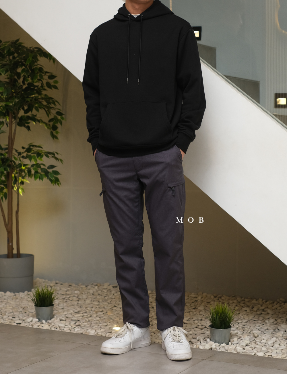 UNQPT14002 Heattech Warm-Lined Pants Side Pockets Dark Grey