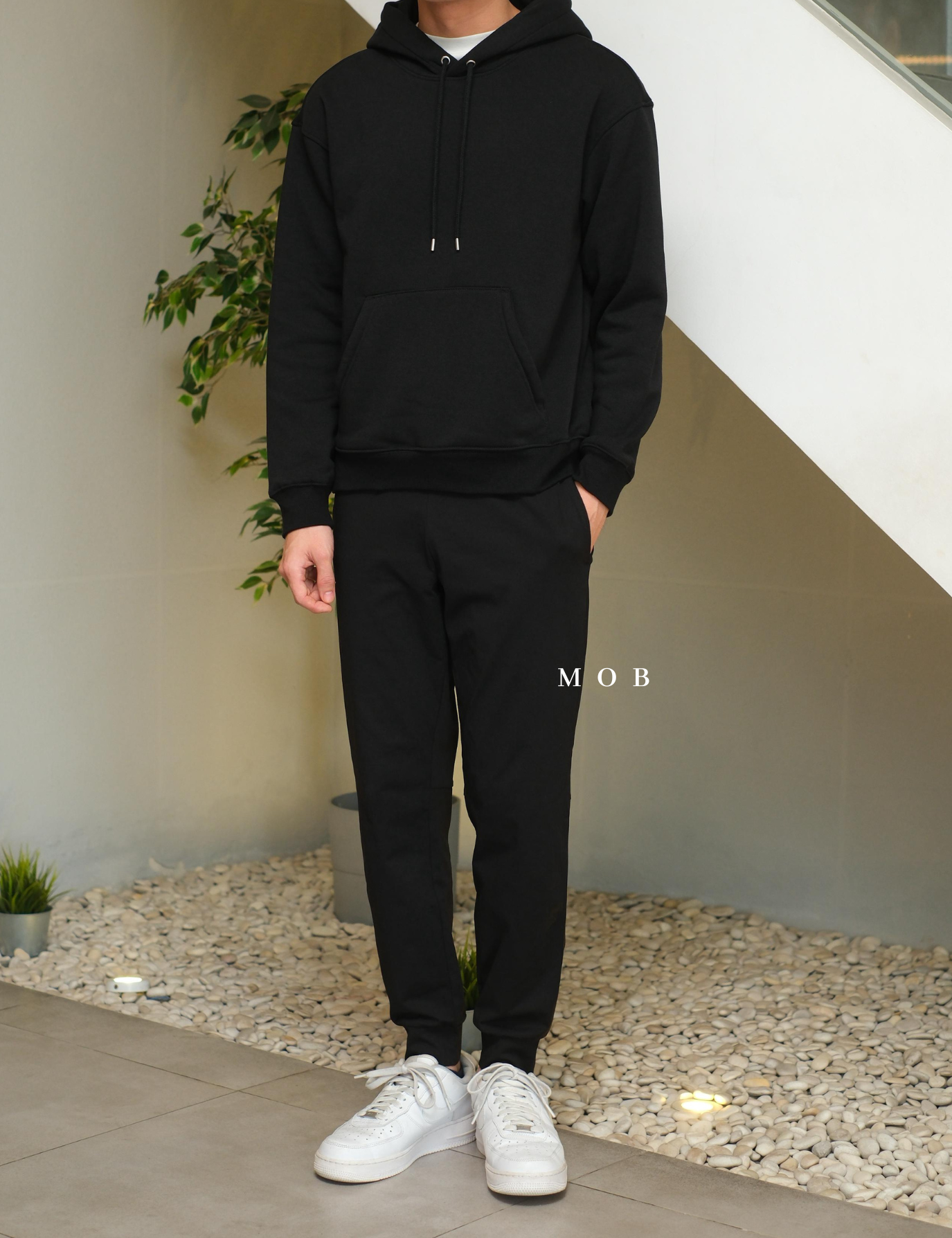GUJP03001 Stretch Jogger Pants Black