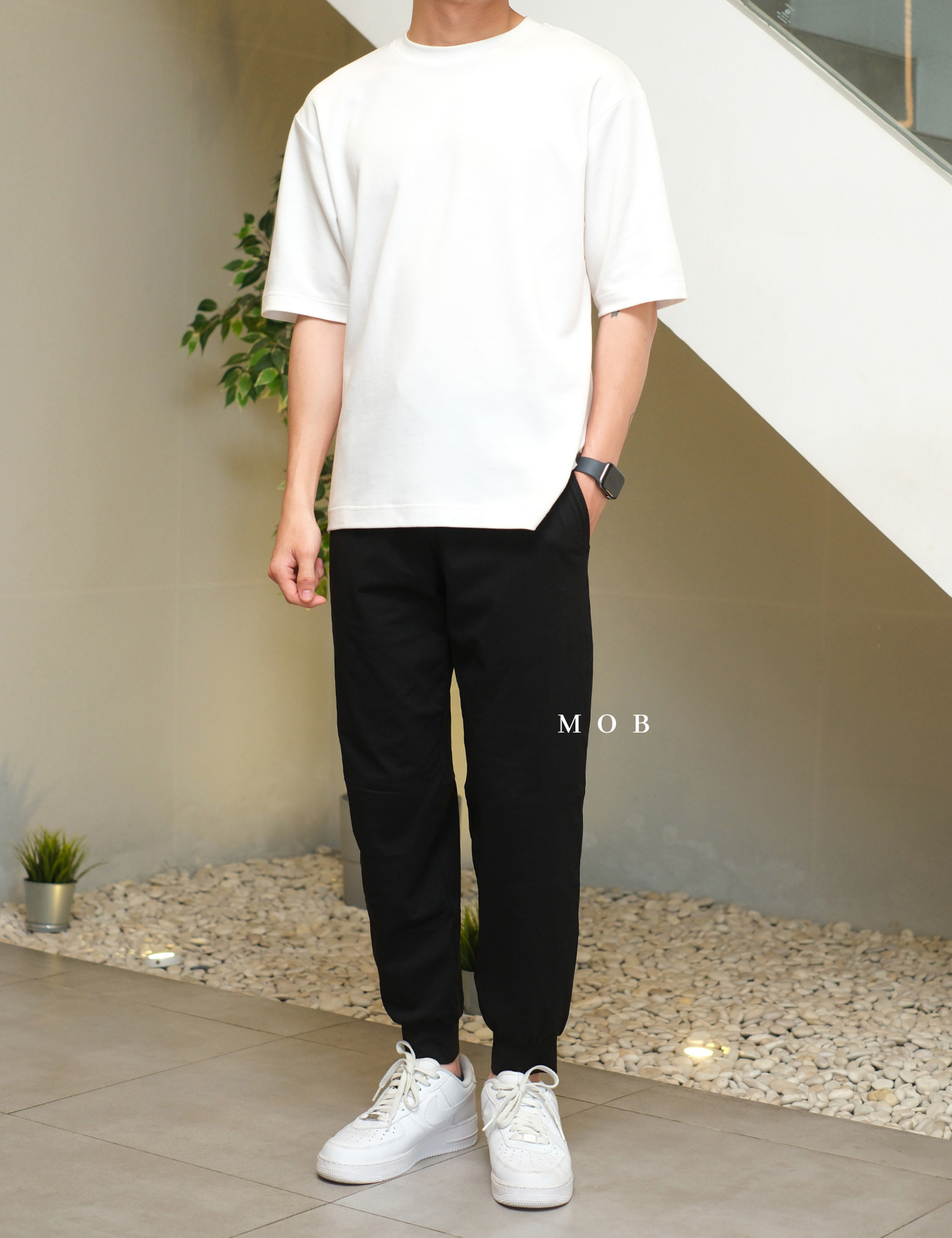 GUJP03001 Stretch Jogger Pants Black