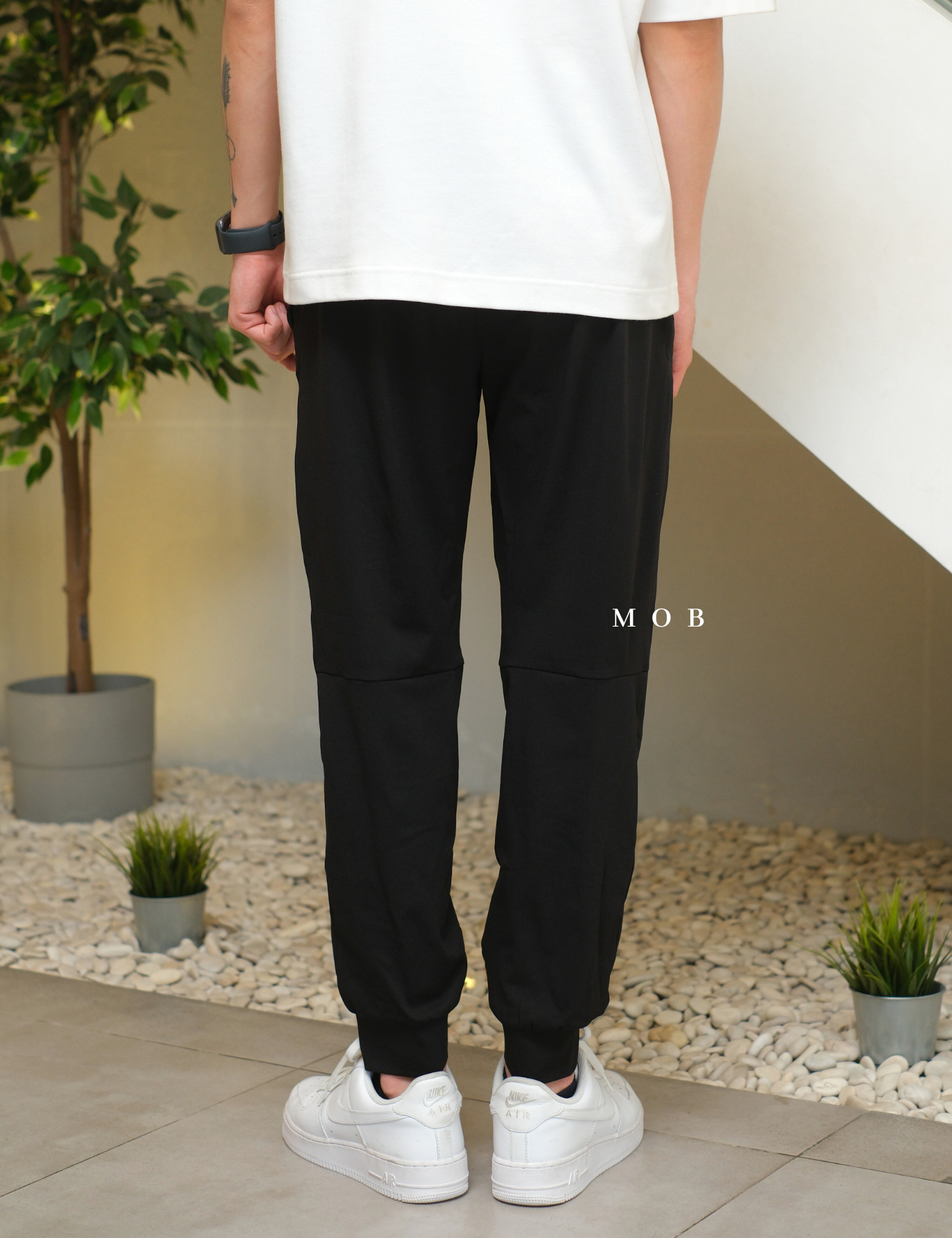 GUJP03001 Stretch Jogger Pants Black