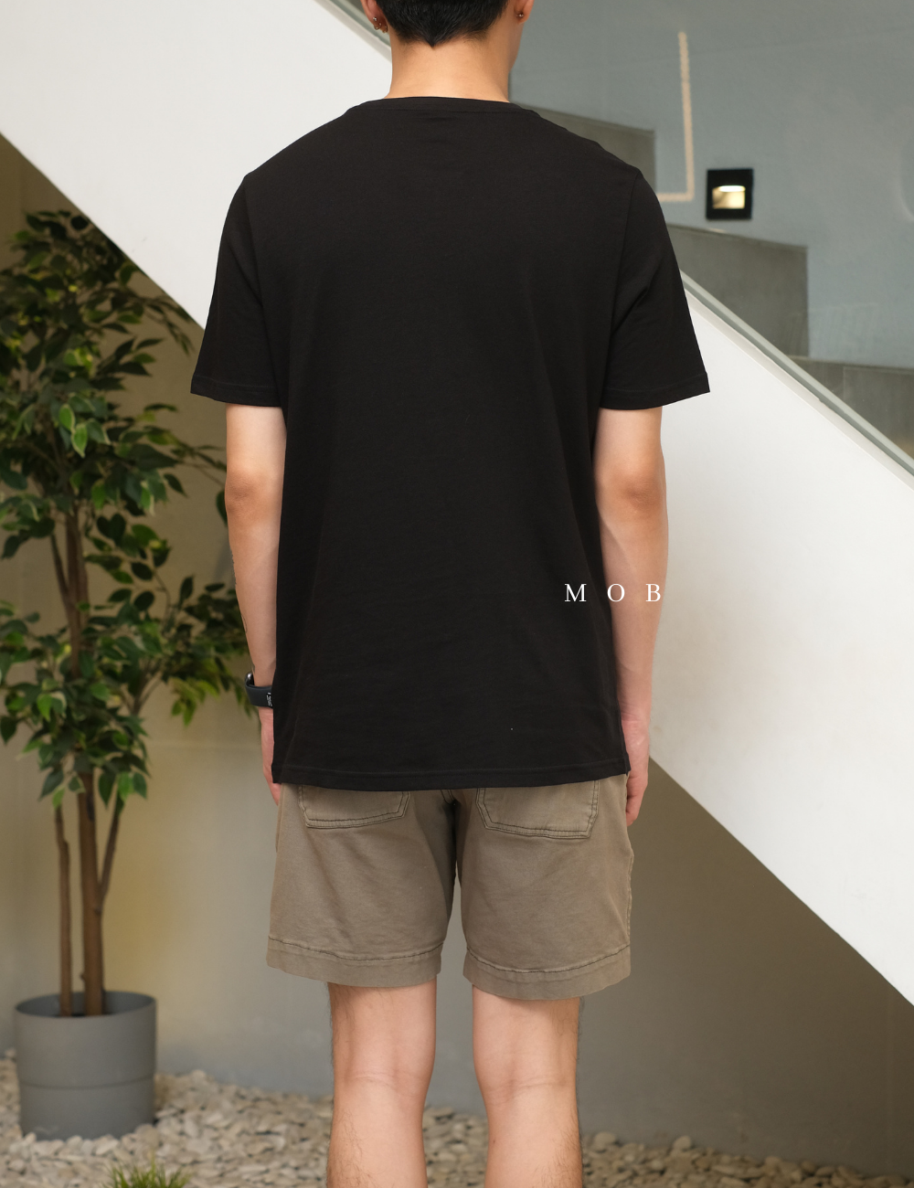 PMSST09015 Sneakers Hanging Series Logo SS Tee Black (S ONLY)