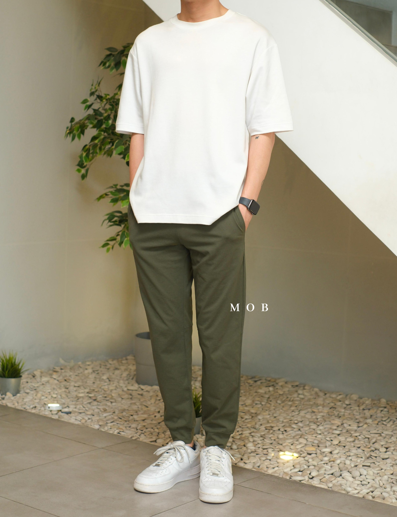 GUJP03004 Stretch Jogger Pants Olive