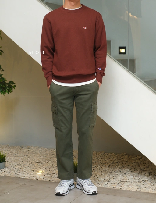 Image of CHMPSW1101Q Basic Terry C Small Logo Sweatshirt Dark Brown
