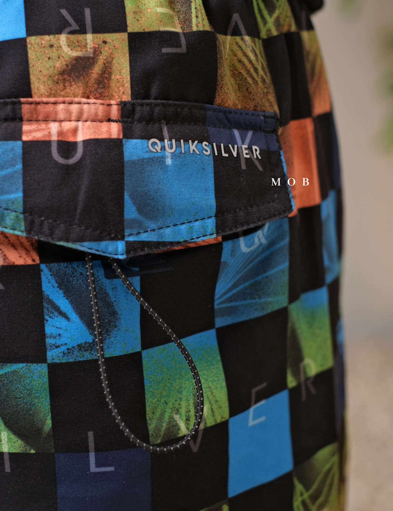 QSBS02001 Volley Shorts Black Orange Plaid