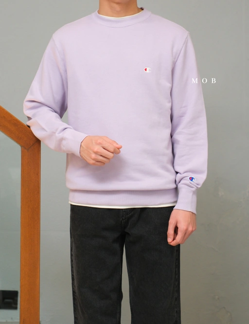 Image of CHMPSW1101K Basic Terry C Small Logo Sweatshirt Lilac