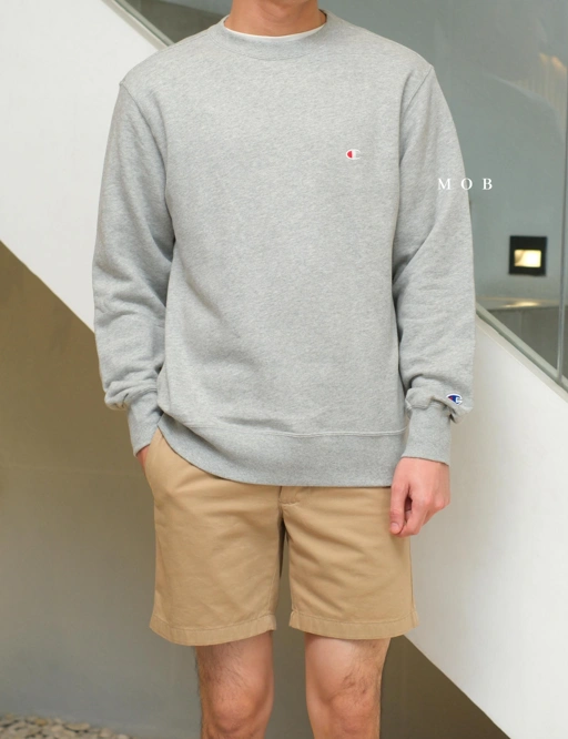 Image of CHMPSW1101M Basic Terry C Small Logo Sweatshirt Smoke Grey