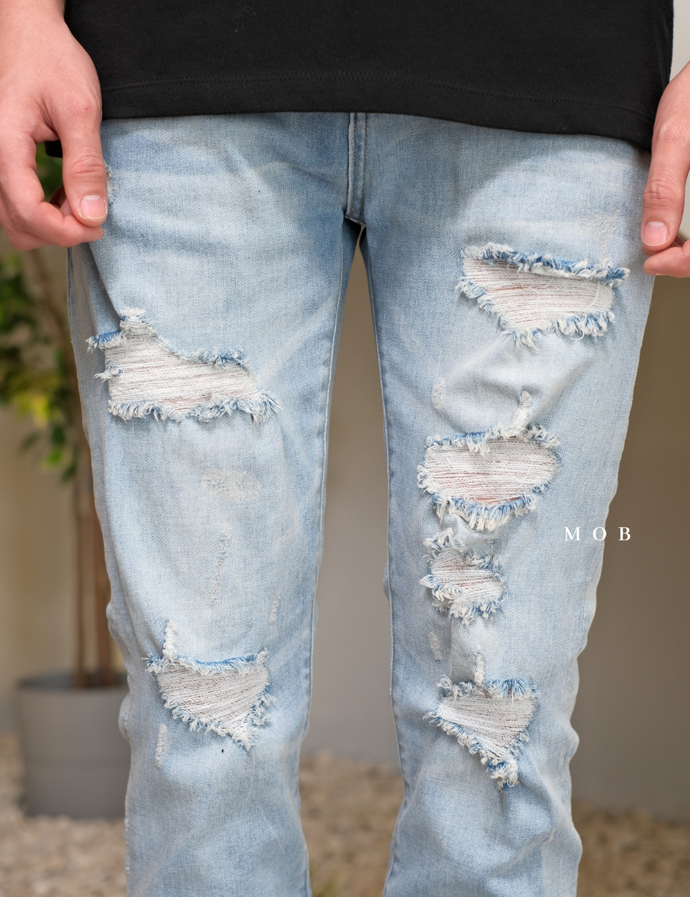 PCSPT02001 Medium Ripped Slim Taper Jeans