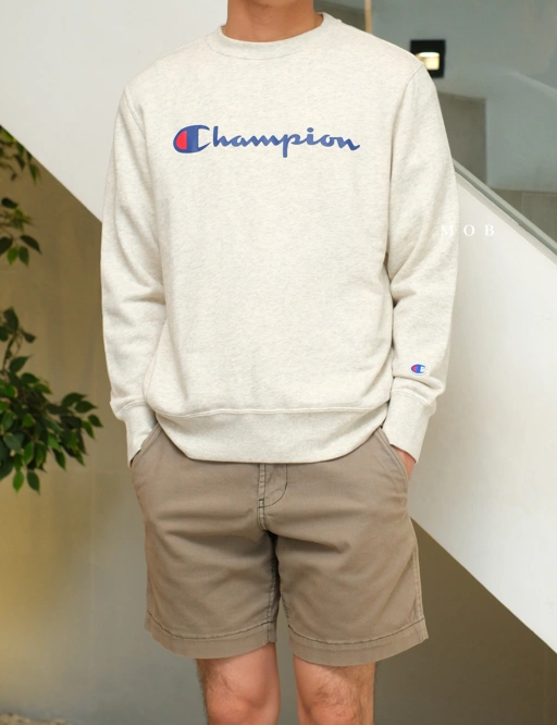 Image of CHMPSW1105C Script Logo Sweatshirt Ivory Misty