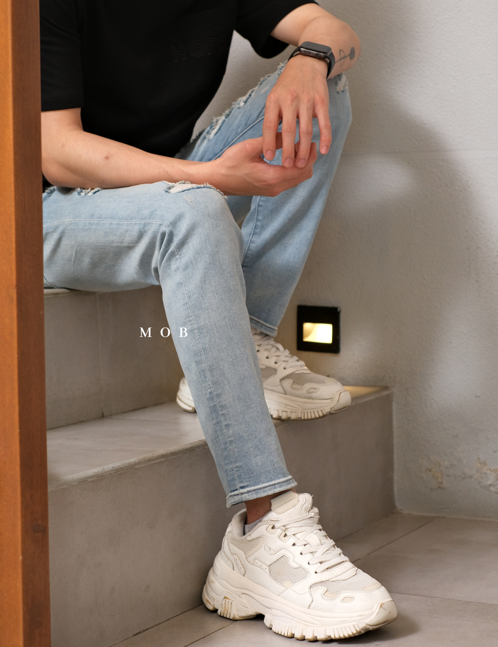 PCSPT02001 Medium Ripped Slim Taper Jeans