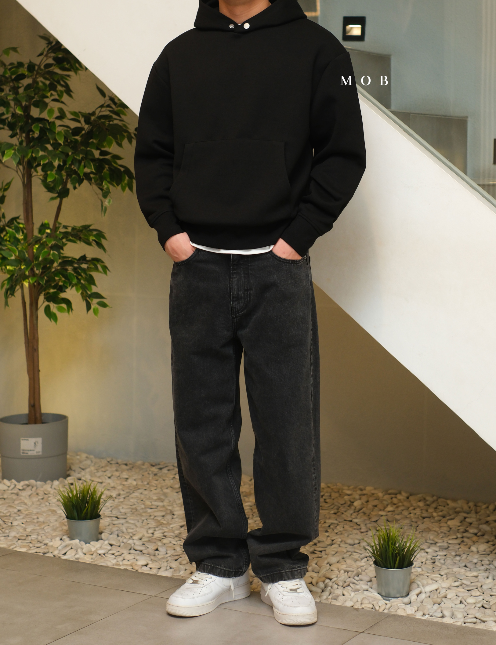 ARK01HDO042 Sovereign Boxy Hoodie Obsidian Black
