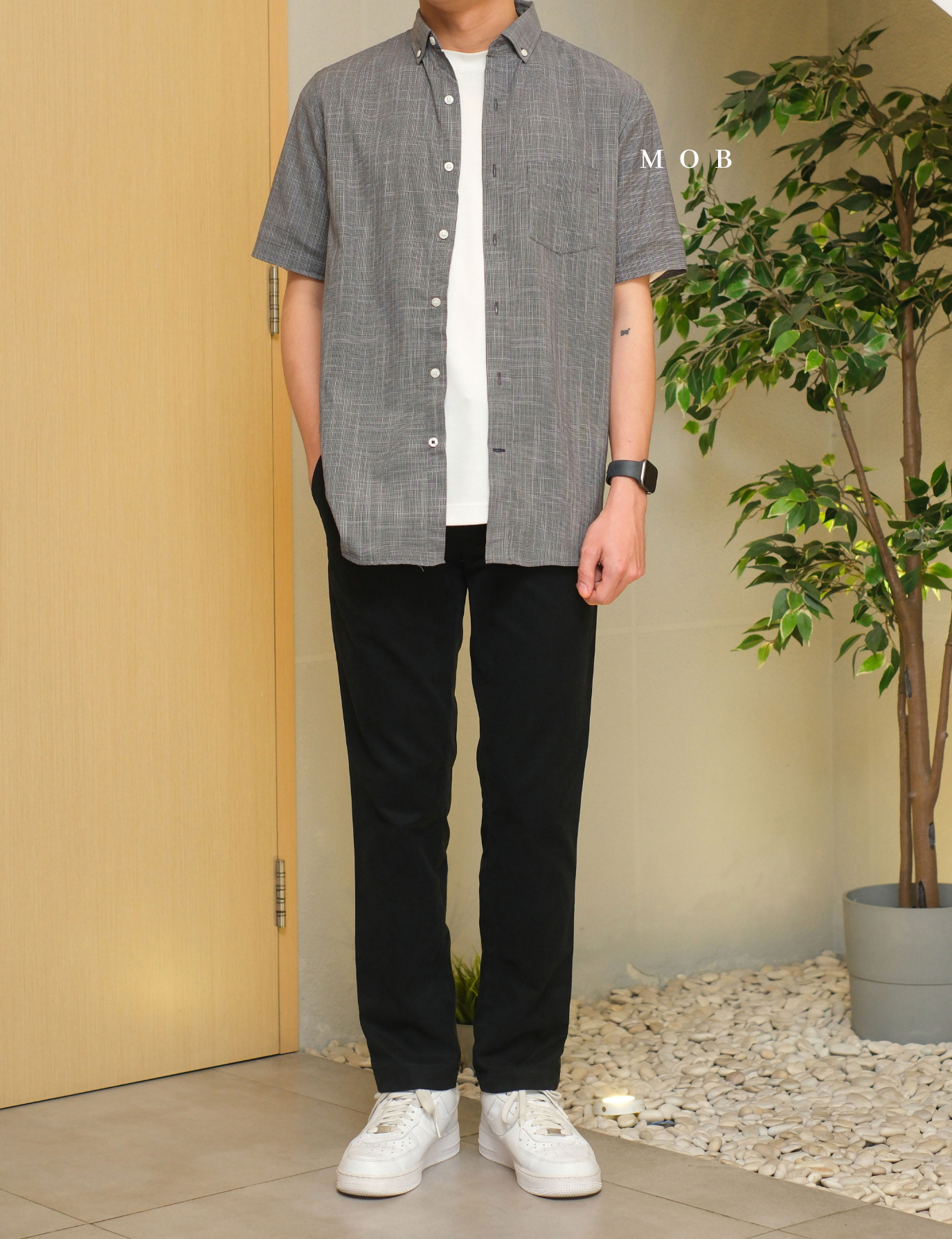 CLRSSS02001B Texture Check Stretch SS Shirt Black Grey