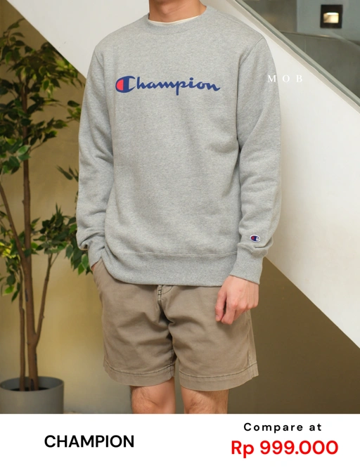 Image of CHMPSW1205 FLEECE Script Logo Sweatshirt Heather Grey