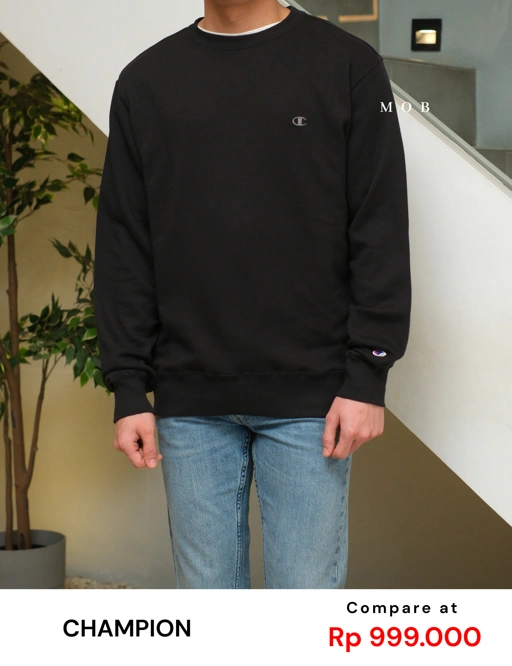 Image of CHMPSW1103 Basic Terry C Small Logo Sweatshirt Black Grey Logo