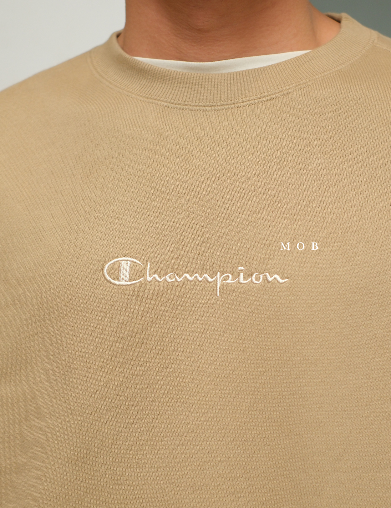 CHMPSW1204 FLEECE Middle Script Logo Sweatshirt Khaki