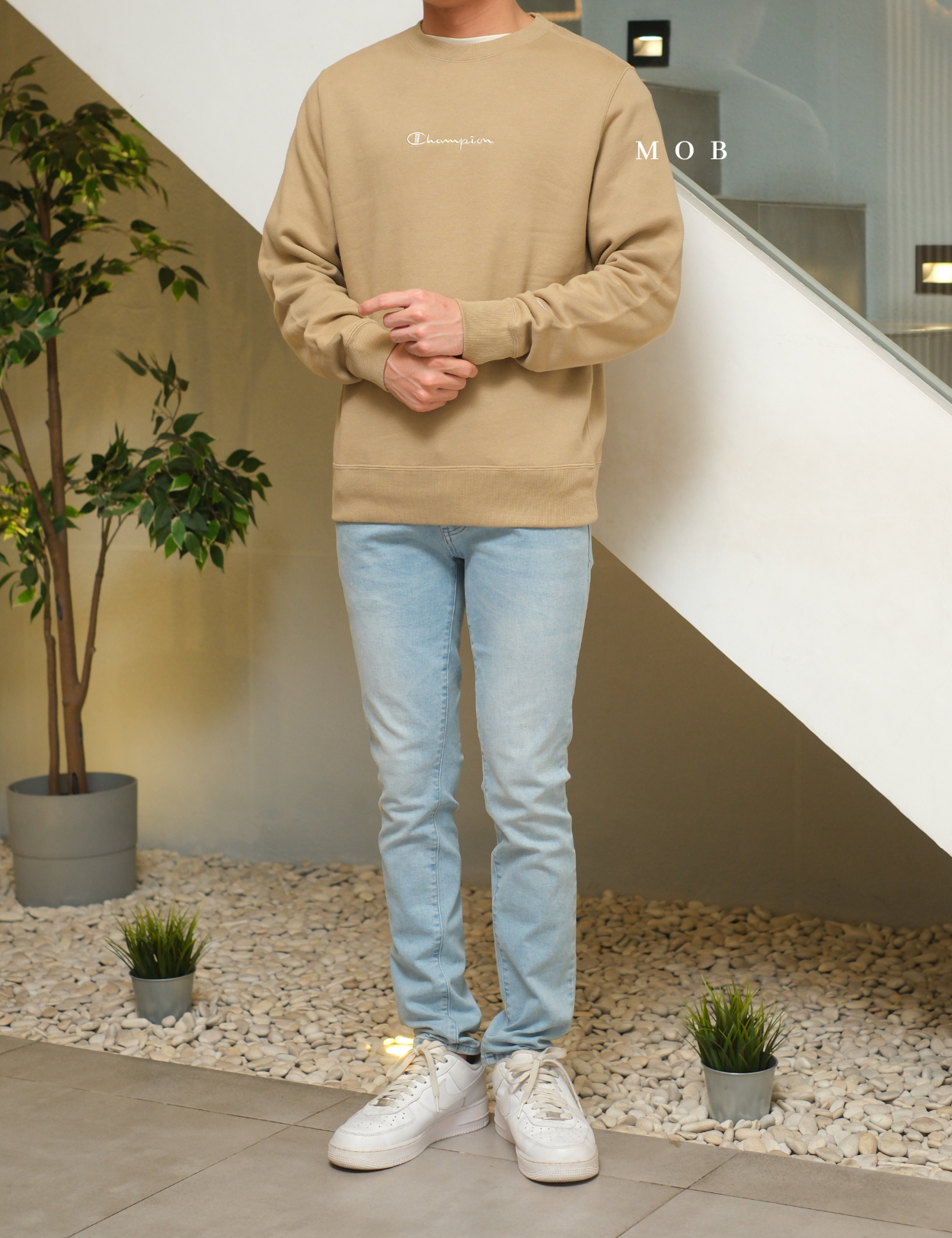 CHMPSW1204 FLEECE Middle Script Logo Sweatshirt Khaki