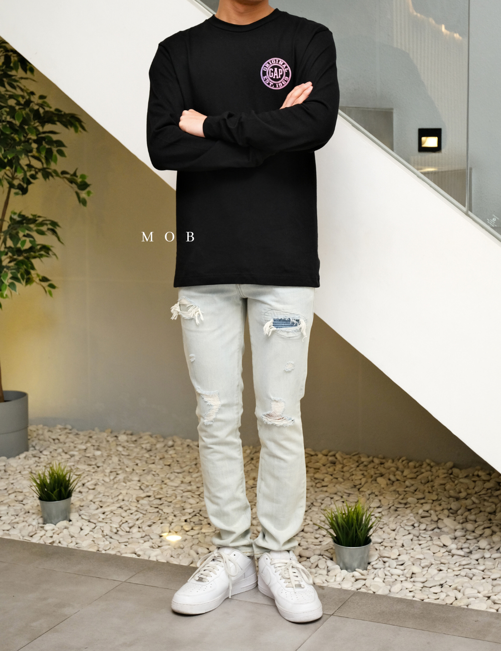 GPLST06001 Circle Logo LS Tee Black