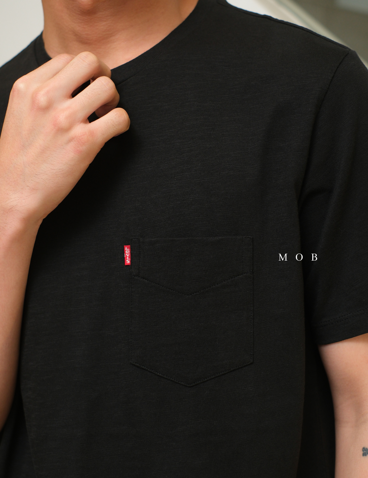 LVSSST01002F Classic Pocket SS Tee Black