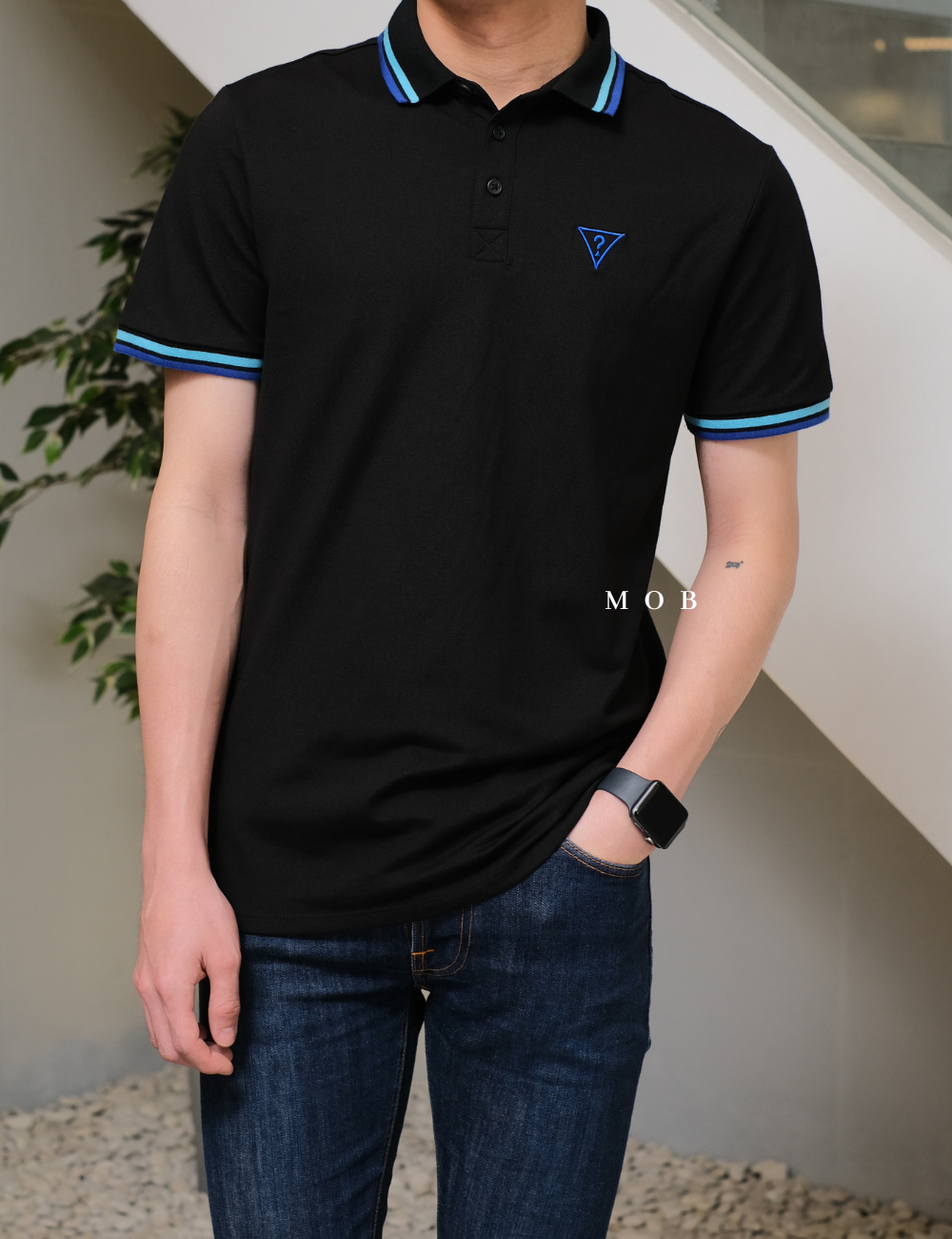 GSSPS01001A Pique Triangle Logo Polo Black