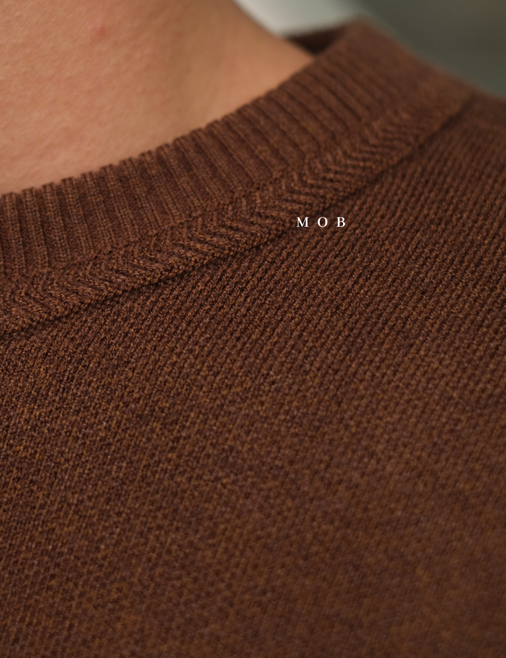 MSTSW01001 Basic Round Knit Sweatshirt Brown