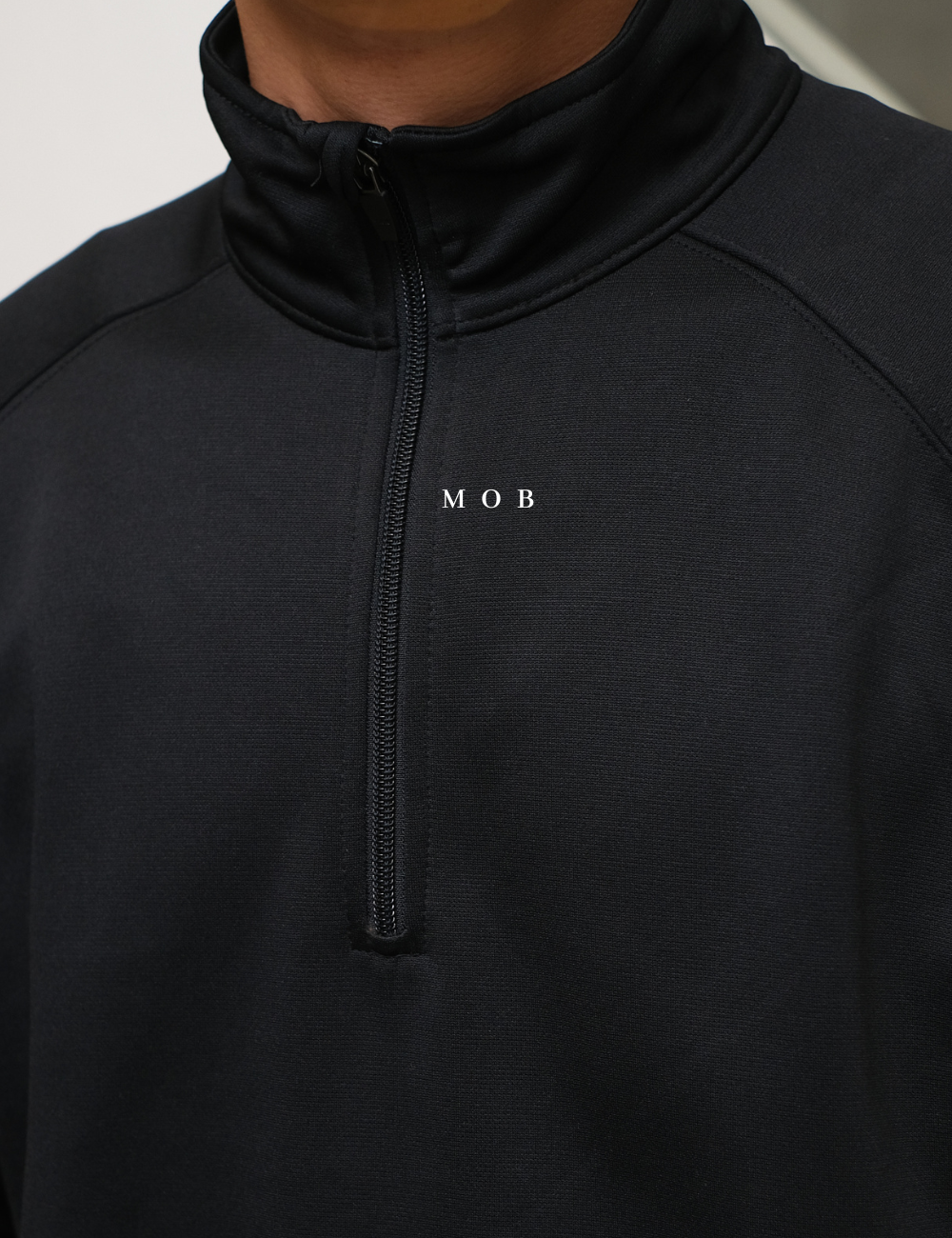 STSW04001 Basic Quarter Zip Sweatshirt Black