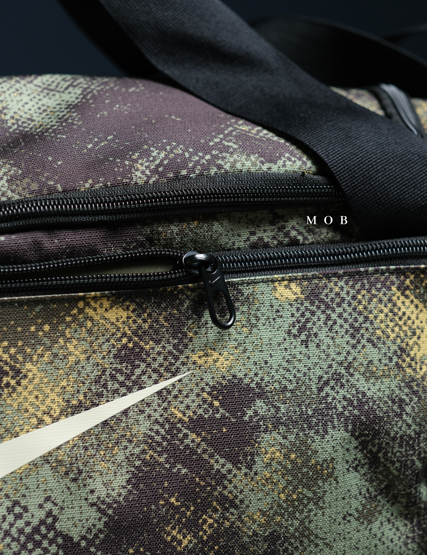 NKBAG03001D Brasilia Duffel Bag Oil Green Black (41L)